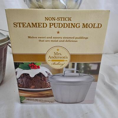 Williams Sonoma & Farberware Spouted Mixing Bowls & More (LR-JS)