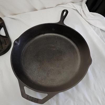 Lodge Cast Iron Cookware (LR-JS)