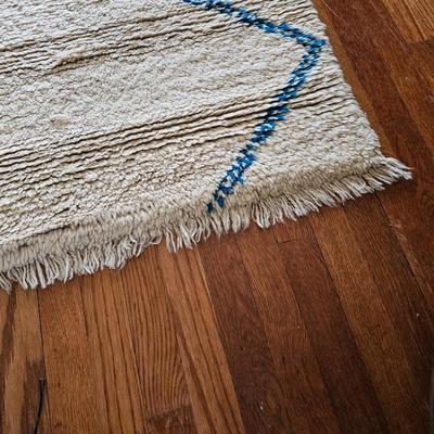 Moroccan Berber Wool Runner/Rug 10'6" x 3' (LR-JS)