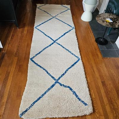 Moroccan Berber Wool Runner/Rug 10'6" x 3' (LR-JS)