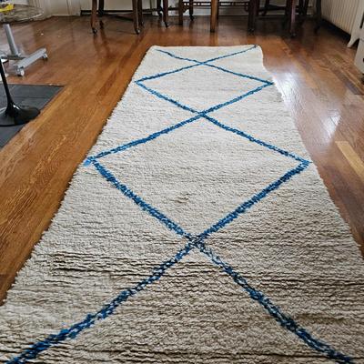 Moroccan Berber Wool Runner/Rug 10'6" x 3' (LR-JS)