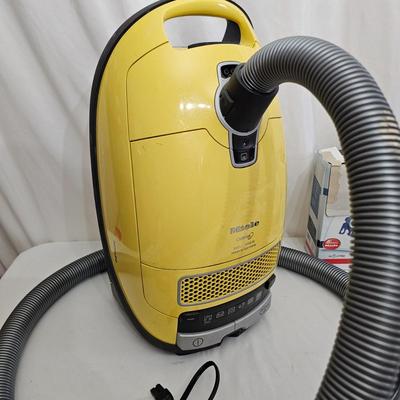 Miele HS15 Canister Vacuum & Accessories (LR-JS)