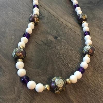 Vintage, Beautiful bead necklace