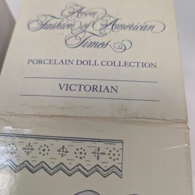 Avon Fashion American Times Porcelain Doll Collection w/ Boxes