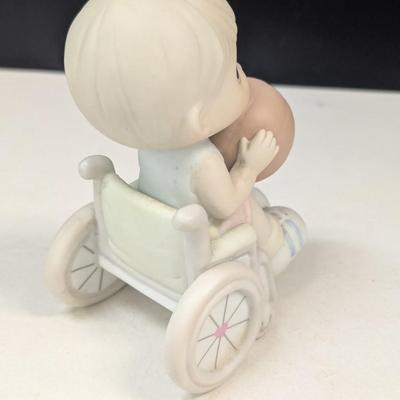 1997 Precious Moments Figure "Give Ability A Chance" No box