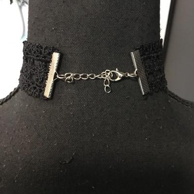 Vintage Victorian cameo photo, pearl choker