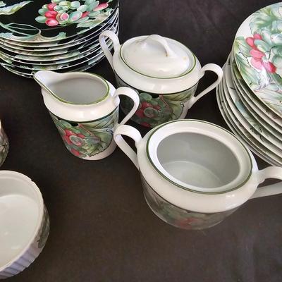 Vendanges China Set & More from Limoges (LR-JS)