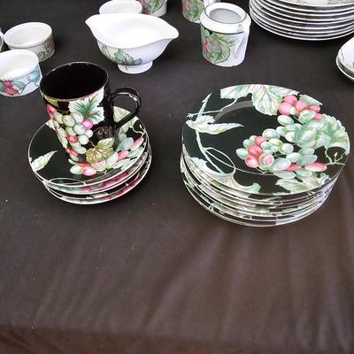 Vendanges China Set & More from Limoges (LR-JS)