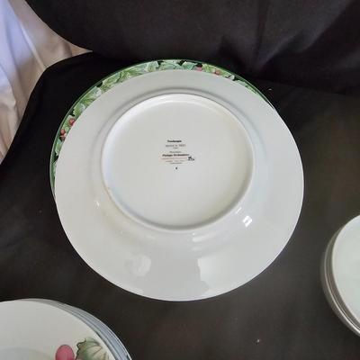 Vendanges China Set & More from Limoges (LR-JS)