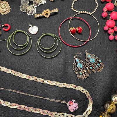 Sale Photo Thumbnail #92: Necklaces
Earrings
Bracelets
Brooches