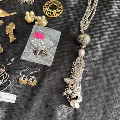 Sale Photo Thumbnail #103: Necklaces
Bracelets
Earrings
Brooches