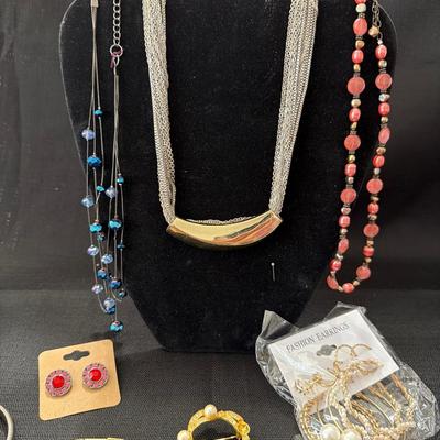 Sale Photo Thumbnail #105: Tigers Eye, Beads, Earrings, Necklace's and Pins & Broaches Bracelets