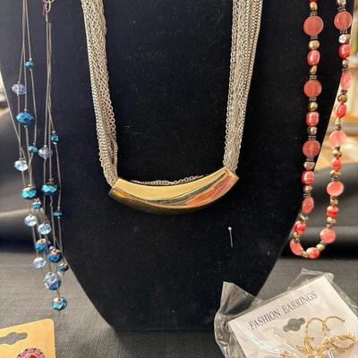 Sale Photo Thumbnail #110: Tigers Eye, Beads, Earrings, Necklace's and Pins & Broaches Bracelets
