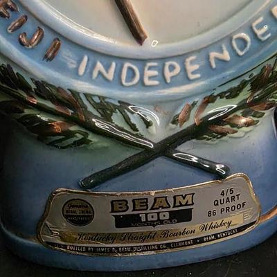 Vintage 1971 Jim Beam Fiji Independence Decanter – A Regal China Bourbon Collector’s Piece