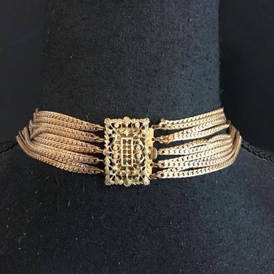 Beautiful vintage Gold tone, chain, multistrand statement, necklace, beautiful clasp