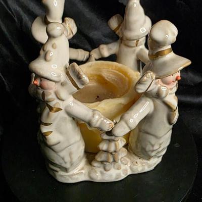 Vintage Ceramic Snowmen Candleholder – Whimsical Winter Decor