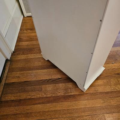 Crosley Furniture White Shelf/Cabinet (E-JS)