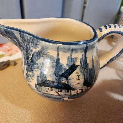 Global Views Pitcher