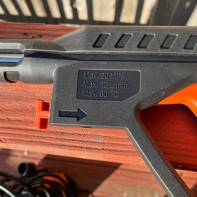 Sale Photo Thumbnail #170: Generates up to 2150 PSI water pressure and 1.6 GPM water flow, suitable for cleaning cars, lawn furniture, and outdoor toys. 
Features an adjustable spray pressure nozzle for different applications. 
Equipped with a Total Stop System (TSS) that automatic