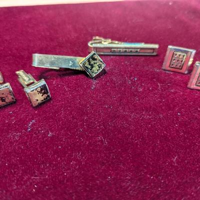 Vintage Tie Clasp & Matching Cuff Links #15