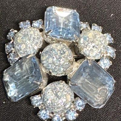 Two vintage brooches