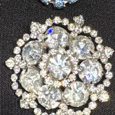 Two vintage brooches