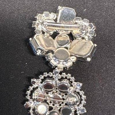 Two vintage brooches