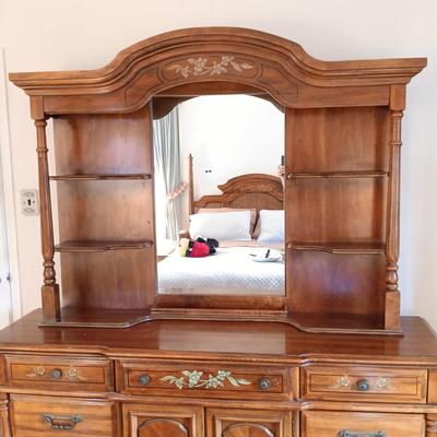 Sale Photo Thumbnail #355