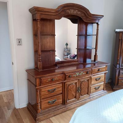 Sale Photo Thumbnail #353