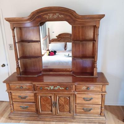 Sale Photo Thumbnail #352