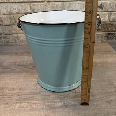 LOT 43: Home Decor: Enamel Pail, "Head" Sign, Wood & Metal Wall Sconce & NIP Martha Stewart Chair Pads