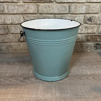 LOT 43: Home Decor: Enamel Pail, "Head" Sign, Wood & Metal Wall Sconce & NIP Martha Stewart Chair Pads