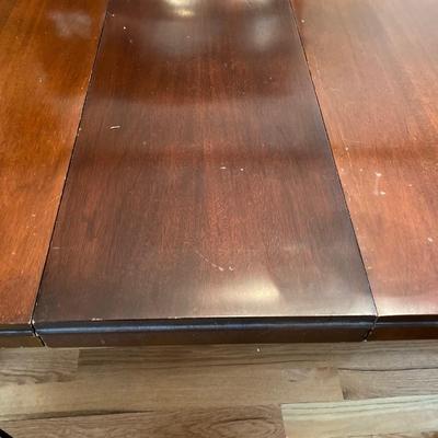 LOT 55: Vintage Drexel Double Pedestal Mahogany Dining Table with Five Chairs and Table Pads