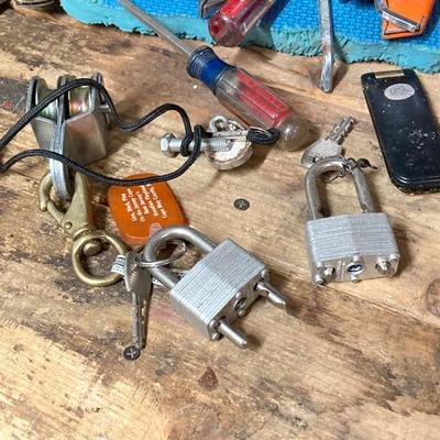 LOT 59: Garage Cleanout - Tools, Lights, Household, Hardware, Air Pump and More