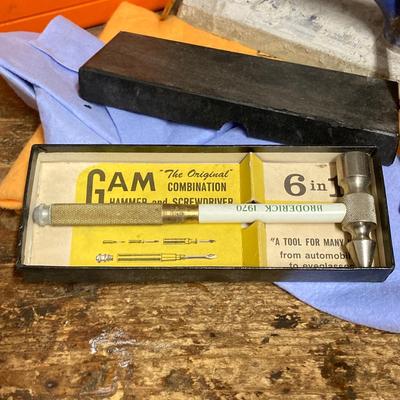 LOT 59: Garage Cleanout - Tools, Lights, Household, Hardware, Air Pump and More