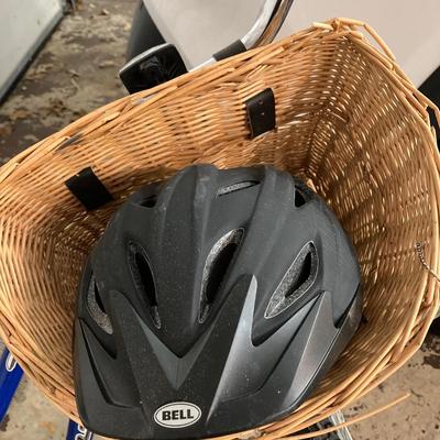 LOT 62: Huffy Santa Fe Bicycle with Bell Basket, Comfort Seat and Helmet