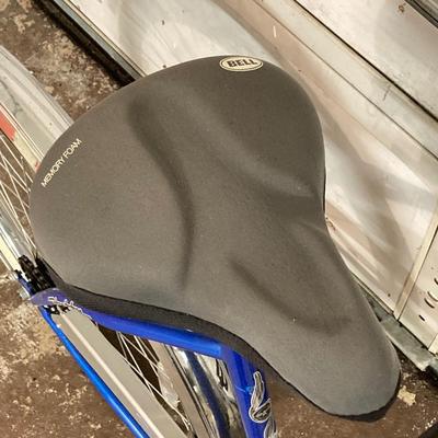 LOT 62: Huffy Santa Fe Bicycle with Bell Basket, Comfort Seat and Helmet