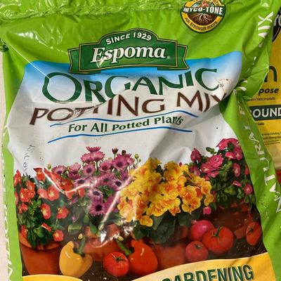 LOT 63: Garden Collection - Miracle Grow Garden Soil, Potting Mix, Tools, Gloves, Bench and More