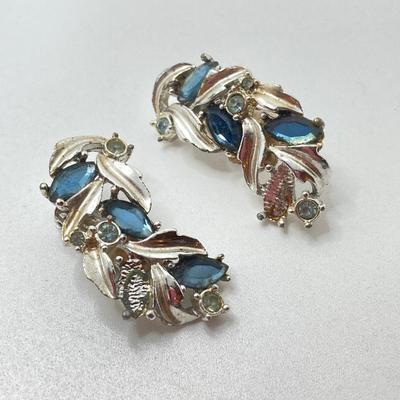 LOT 67: Vintage Costume Jewelry Collection - Sarah Coventry and More