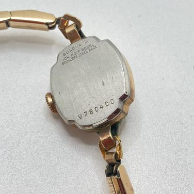 LOT 69: Watch Collection - Vintage Bulova Swiss (10K R.G.P. Bezel), Seiko and Gruen