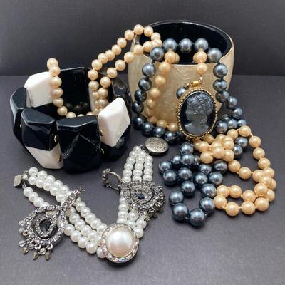 LOT 75: Collection of Vintage Jewelry - Cameo Brooch / Necklace, Bracelets and Earrings