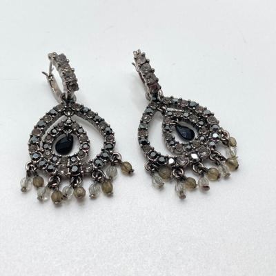 LOT 75: Collection of Vintage Jewelry - Cameo Brooch / Necklace, Bracelets and Earrings