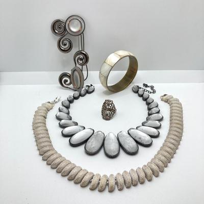 LOT 76: Gorgeous Vintage Jewelry - Necklaces (Kiam Family), Mother of Pearl Bangle Bracelet / Pin and Ring