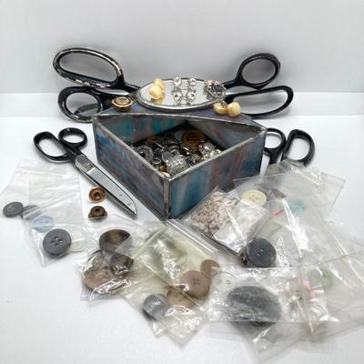 LOT 78: Vintage Sewing / Crafting Collection - Buttons, Scissors, Pins with Stained Glass Mirror and Trinket Holder