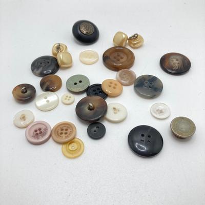 LOT 78: Vintage Sewing / Crafting Collection - Buttons, Scissors, Pins with Stained Glass Mirror and Trinket Holder