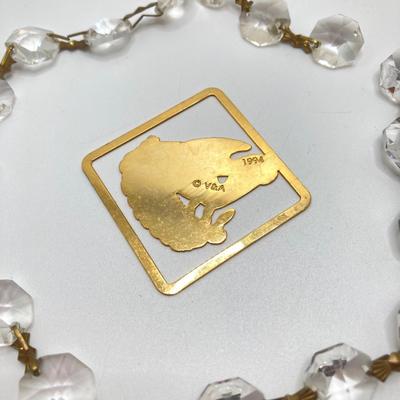 LOT 80: Vintage Collection - Waterman Pen Set, Finials, Ashtray, File, Pocket Knife, Tokens and More