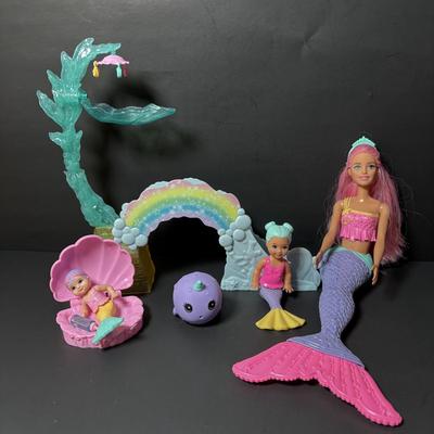 LOT 111: Barbie & Pet Boutique Playset along with Barbie Dream Topia Mermaid, Mertoddler, Merbaby Playset