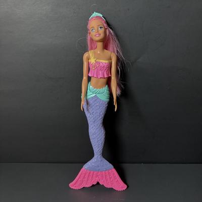 LOT 111: Barbie & Pet Boutique Playset along with Barbie Dream Topia Mermaid, Mertoddler, Merbaby Playset
