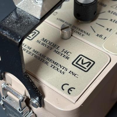 LOT 113: Ludlum Measurements 14C General Purpose Ratemeter & Model 44-9 Probe