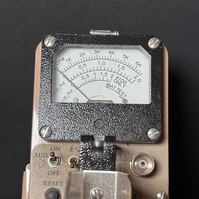 LOT 113: Ludlum Measurements 14C General Purpose Ratemeter & Model 44-9 Probe